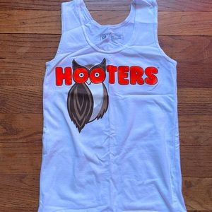 Hooters girl uniform